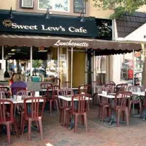 Downtown Freehold Breakfast with Santa @ Sweet Lew's Café  | Freehold | New Jersey | United States
